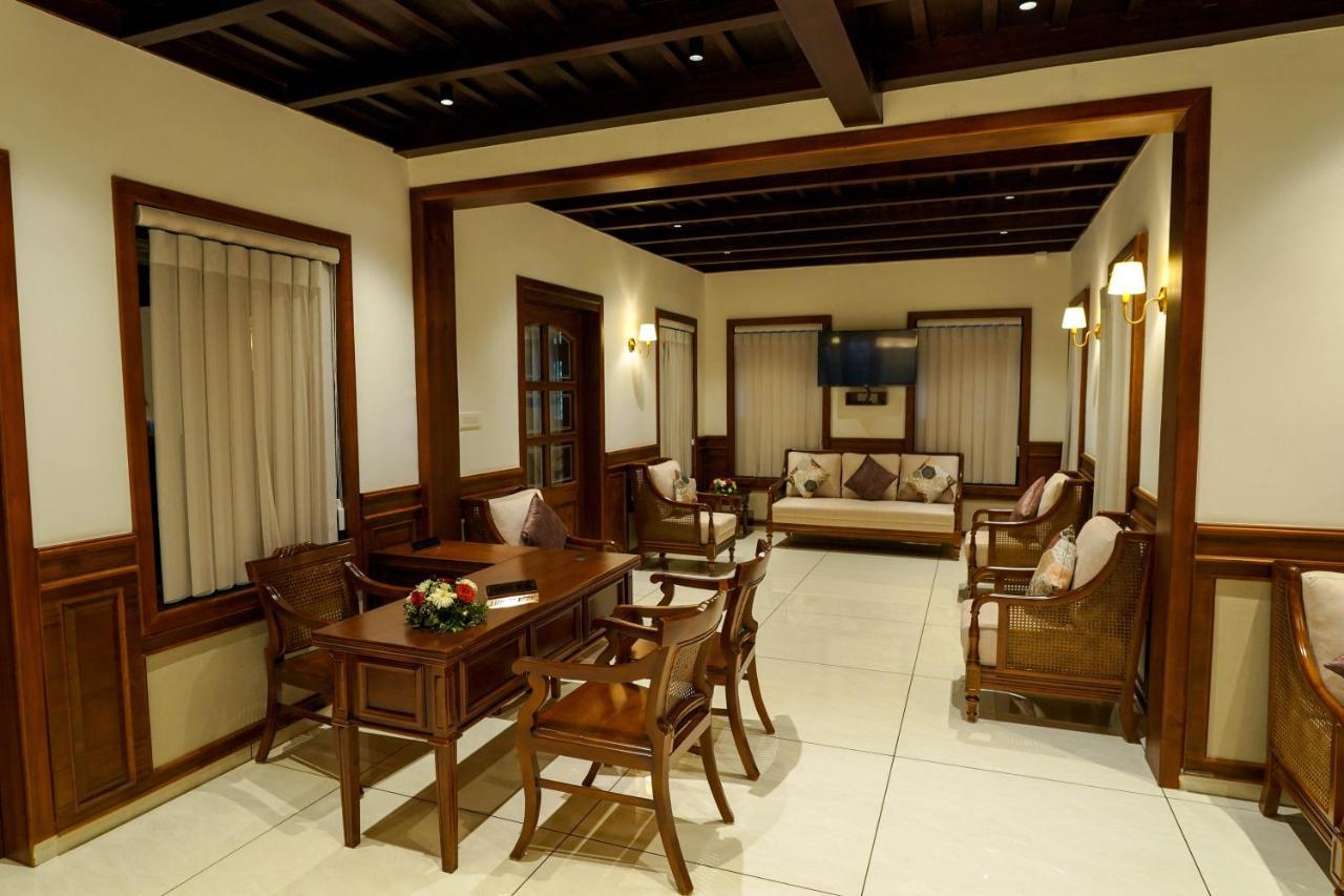Hotel Heritage Plaza Kottayam Eksteriør bilde